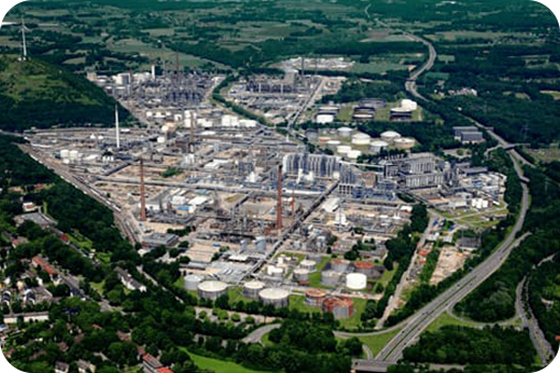 Luftaufnahme des SABIC-Standortes